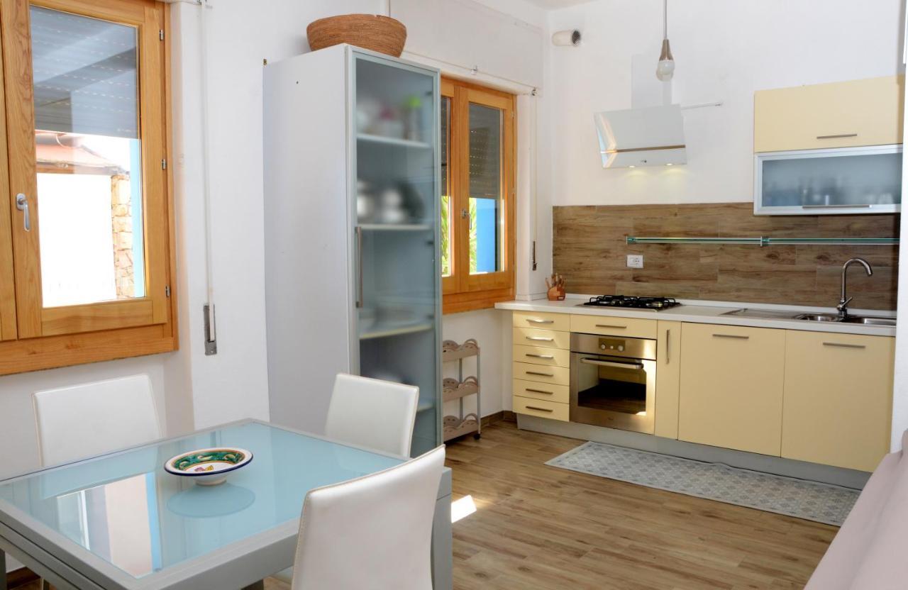Apartments Villa Corrias Cala Liberotto Zewnętrze zdjęcie